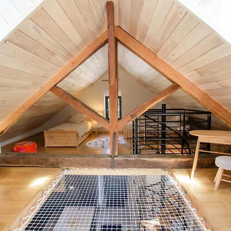 La Maison D'elena Nyaraló *