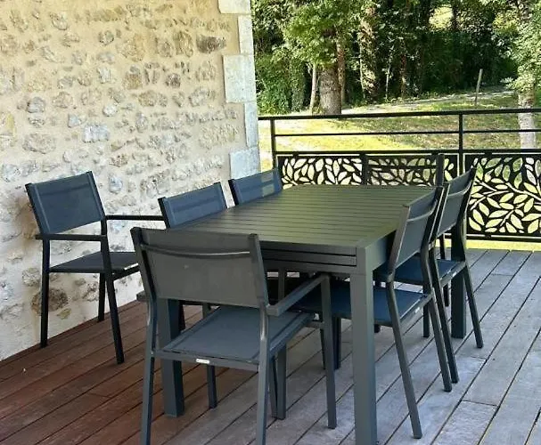 La Maison D'elena Casa de Férias Thiviers